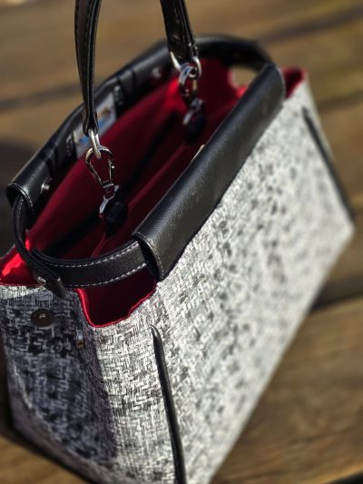 The Peekaboo Bag – Tobistylx